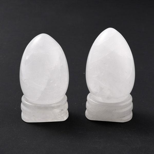 Quartz Carved and Polished Eggs with stand